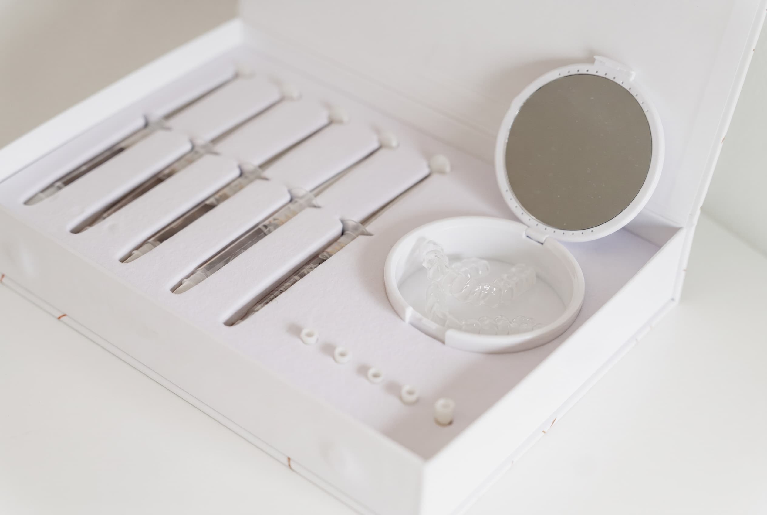 Home-Bleaching-Set mit individueller Schiene und Gel bei dentalReinisch