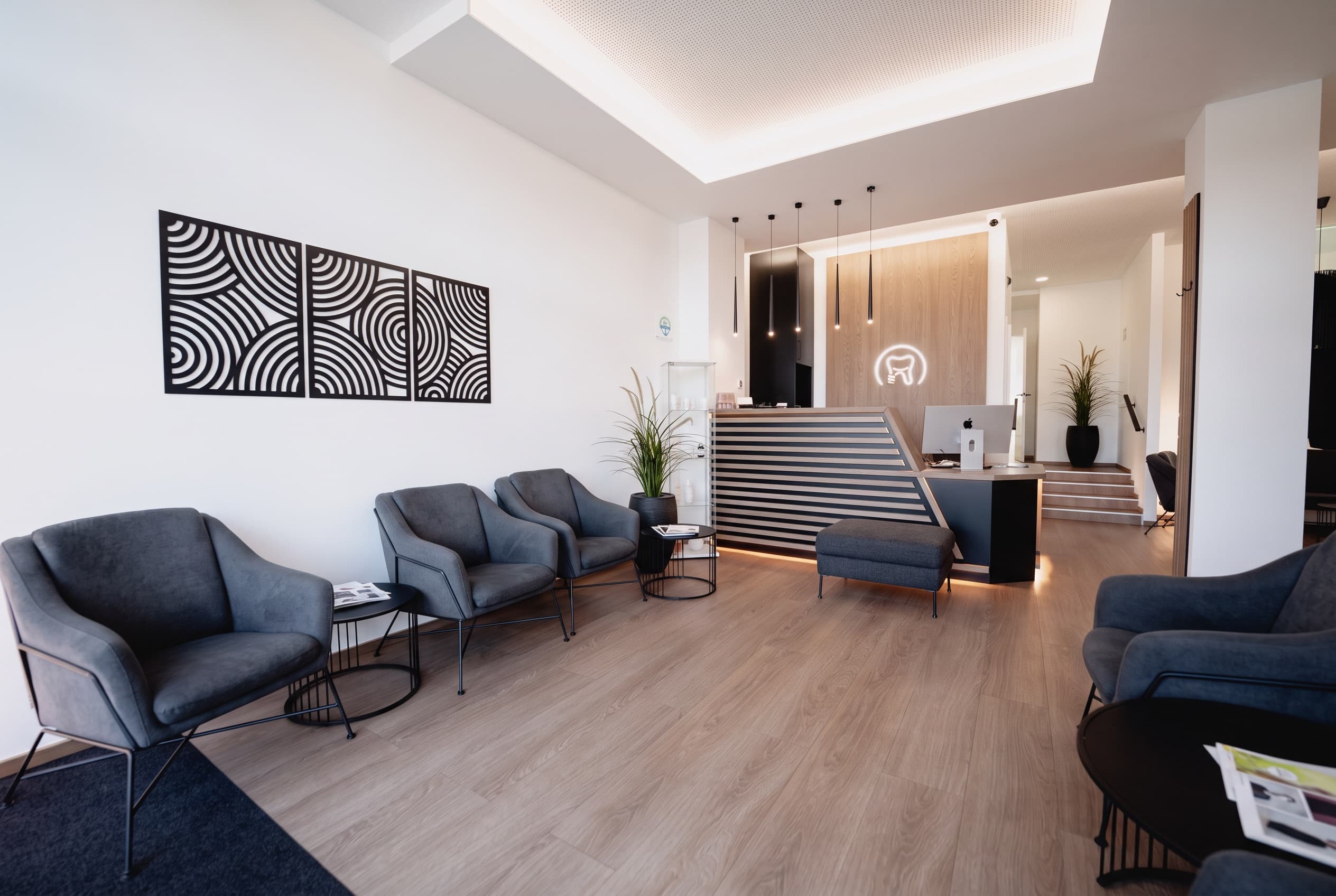 Empfang und Wartebereich der Ordination dentalReinisch