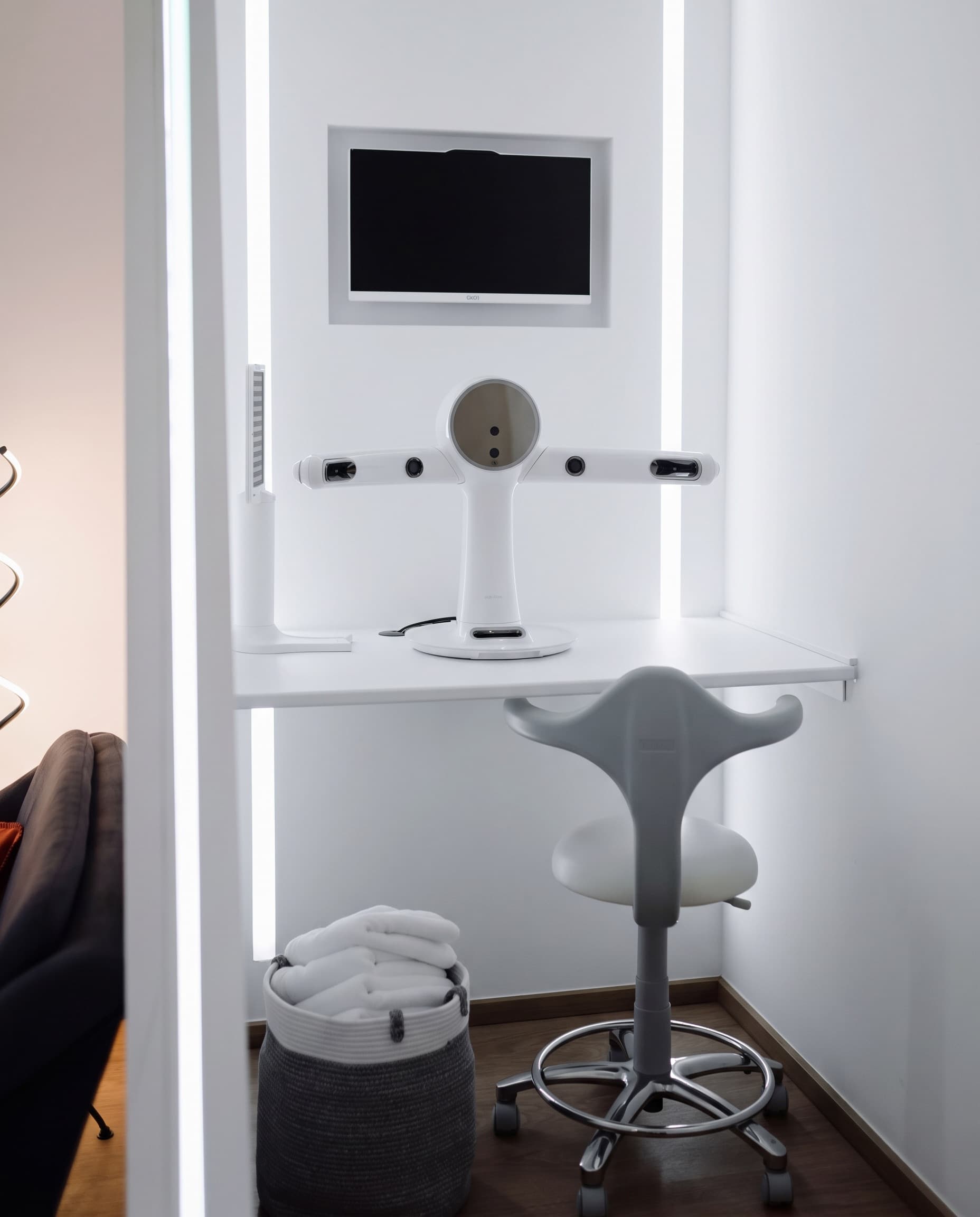 3D-Gesichtsscan mit Monitor in der Ordination dentalReinisch